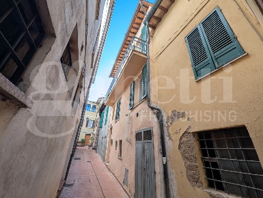 Foto Duplex in Vicolo DEL COMUNE 6, Torgiano Centro di 120 m² con 3 locali