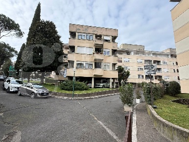 Foto Appartamento in Antonio Gualterio, Roma Nuovo Salario di 133 m²