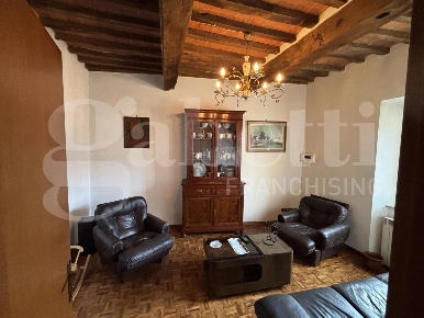 Foto Appartamento a Massa Marittima Prata di 96 m² con 5 locali in vendita