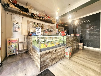 Foto Bar a Pontedera Centro di 80 m² con 2 locali in vendita