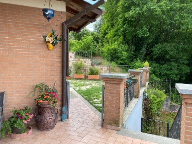 Foto Villa unifamiliare in Avigliana, Druento di 380 m² con 7 locali