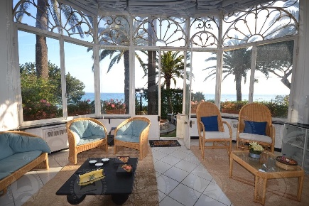 Foto Appartamento in Passeggiata Cadorna, Alassio di 135 m² con 5 locali