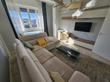 Foto Appartamento in via Statale per Lecco, Lipomo di 100 m² con 3 locali