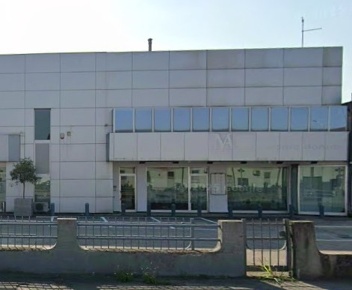 Foto Negozio in via statale, Castelvetro Piacentino Centro di 170 m²