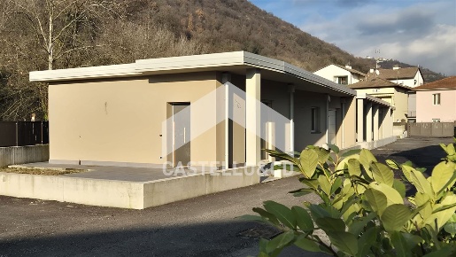 Foto Villa a schiera in Via Canossi, Villanuova sul Clisi Centro di 181 m²