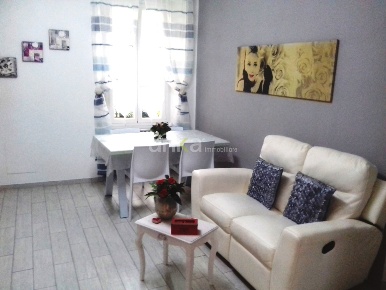 Foto Appartamento in Via Cavour snc, Jesi Centro Storico di 88 m²