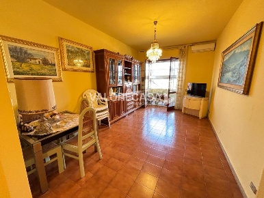 Foto Appartamento a Carrara Marina di Carrara di 100 m² con 4 locali