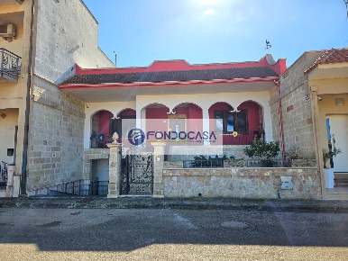 Foto Villa unifamiliare in Via Torino 100, Ruffano Centro di 315 m²