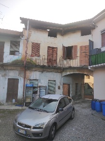 Foto Appartamento in VIA ENGALFEDO 1, Samarate Centro di 85 m² con 3 locali