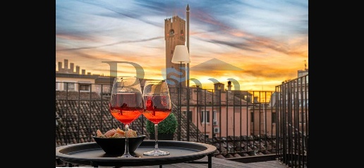 Foto Attico in V.lo Trevisi 2, Treviso Piazza dei Signori di 200 m²