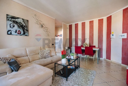 Foto Appartamento in Via Santa Elisabetta 3, Adro di 90 m² con 3 locali