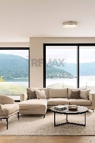 Foto Attico in Via Vittorio Veneto 48/50, Sale Marasino Centro di 260 m²