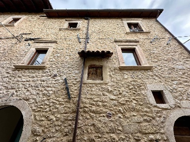 Foto Appartamento in Via IV Novembre 13, Prata d'Ansidonia Centro di 100 m²