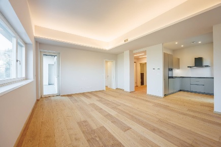 Foto Appartamento in Viale Venticinque Aprile, Torino Cavoretto di 121 m²