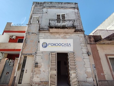 Foto Casa indipendente in Via Taranto 67, Galatina Centro di 225 m²