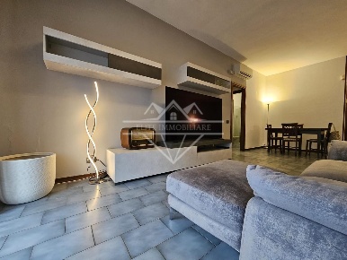 Foto Appartamento a Carrara Avenza di 120 m² con 5 locali in vendita