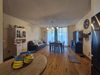 Foto Villa bifamiliare a Campiglia Marittima di 105 m² con 6 locali