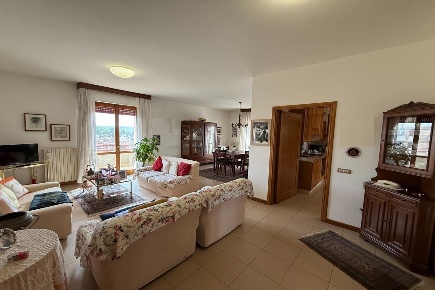 Foto Appartamento a Certaldo Zona Mensa, Via Toscana di 110 m² con 4 locali