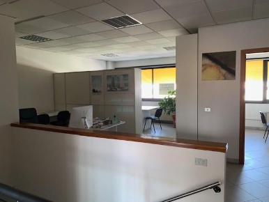 Foto Ufficio a Carrara Stadio, Sant'Antonio, Marasio di 110 m² con 2 locali