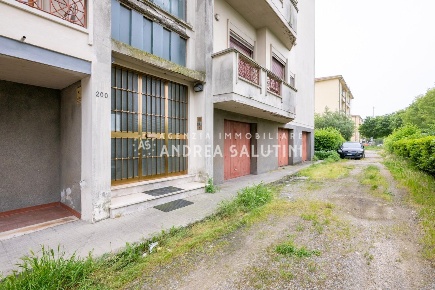 Foto Appartamento a Pontedera Oltrera di 130 m² con 6 locali in vendita