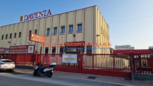 Foto Capannone industriale in Via della Resistenza, Buccinasco Romano Banco