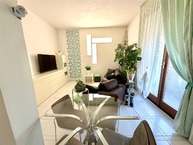 Foto Appartamento in VIA MONTE PALANZONE, Monza Boscherona di 120 m²