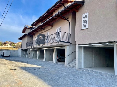 Foto Villa a schiera a Daverio di 120 m² con 2 locali in affitto