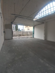 Foto Magazzino in Udine Nord 33100, Tavagnacco Feletto Umberto di 115 m²