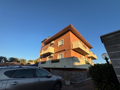 Foto Appartamento in Via Amatore Sciesa 82, Marino Frattocchie di 66 m²