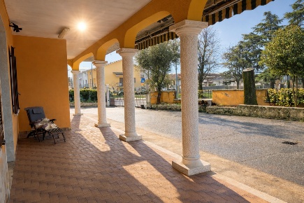 Foto Villa singola in Via Ghedi, Bagnolo Mella Centro di 342 m² in vendita