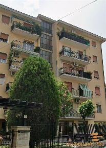 Foto Appartamento in Via Antonio Sangallo, Verona Stadio di 98 m²