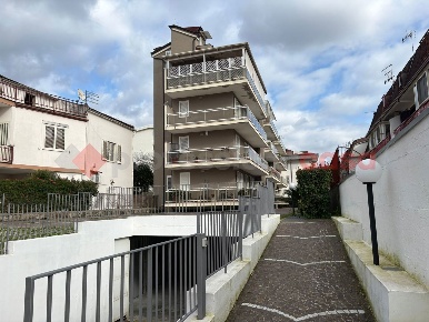 Foto Appartamento in Via Ruta 57, Caserta Petrarelle di 80 m² con 3 locali