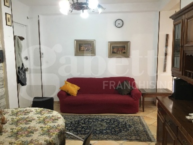 Foto Appartamento in Via Martiri della LibertÃ  226, Sanremo Borgo di 76 m²