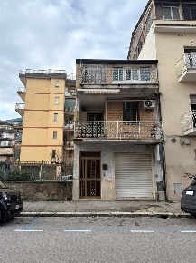Foto Casa indipendente in Via Virgilio 48, Cassino Centro di 175 m²