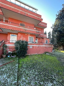 Foto Appartamento in LocalitÃ  Tutuni snc, Vitulazio di 80 m² con 4 locali