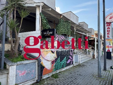Foto Negozio in Via Leonardo da Vinci 25, Marcianise di 59 m² con 1 locali