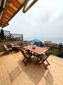 Foto Appartamento in CONTRADA SILLEMI, Letojanni di 75 m² con 2 locali