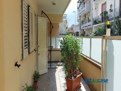 Foto Appartamento a Villafranca Tirrena Centro di 150 m² con 4 locali