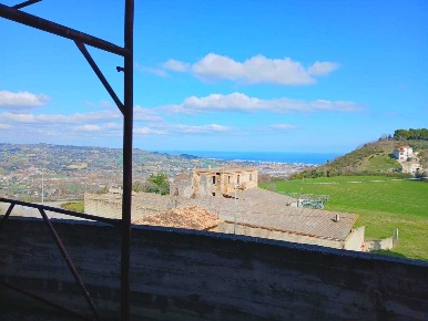 Foto Terreno edificabile a Colonnella di 5400 m² in vendita