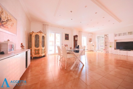 Foto Appartamento in Via Lupoli 1, Taranto Tre Carrare di 139 m² in vendita