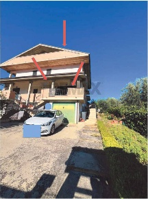 Foto Case semi ndipendenti in Via Monteverdi 2, Pineto di 264 m² in vendita