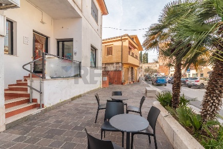 Foto Locale commerciale in Via Aurelia Tarquinia 18, Montalto di Castro