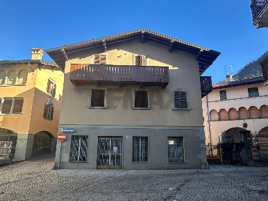 Foto Appartamento in Piazza Monte Grappa 54, Villa d'Ogna di 80 m²