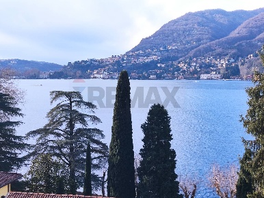 Foto Appartamento in frazione girola, Blevio di 80 m² con 3 locali