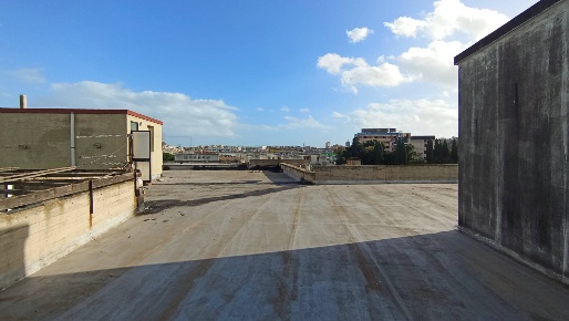 Foto Locale commerciale in Via Dei Tigli, Cagliari Santa Maria Chiara