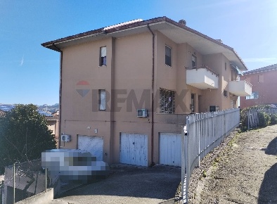 Foto Posti auto a Ancona Baraccola - Aspio di 30 m² con 1 locali in affitto