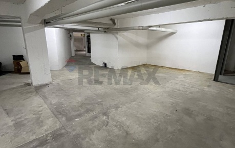 Foto Magazzino in via degli Omenoni 2, Milano Scala - Manzoni di 125 m²