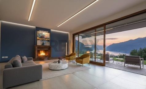 Foto Villa unifamiliare a Salò di 406 m² con 17 locali in vendita