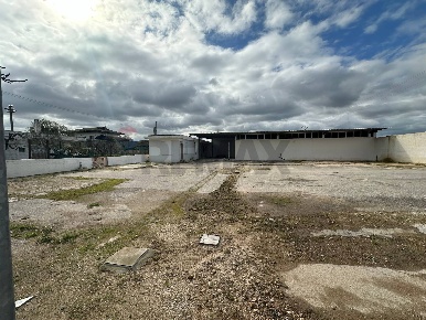 Foto Capannone industriale in Via Gentile 111, Bari Japigia di 479 m²