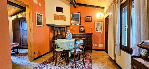 Foto Appartamento a Savona Centro Storico di 79 m² con 4 locali in vendita